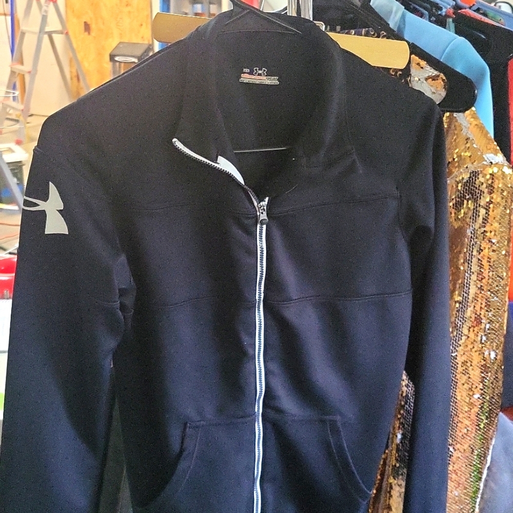 Womens Under Armour Zip Up size XS